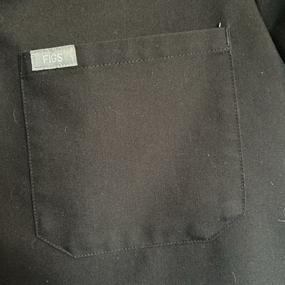 Figs Technical Collection women’s black v neck scrub top size small - Picture 4 of 8